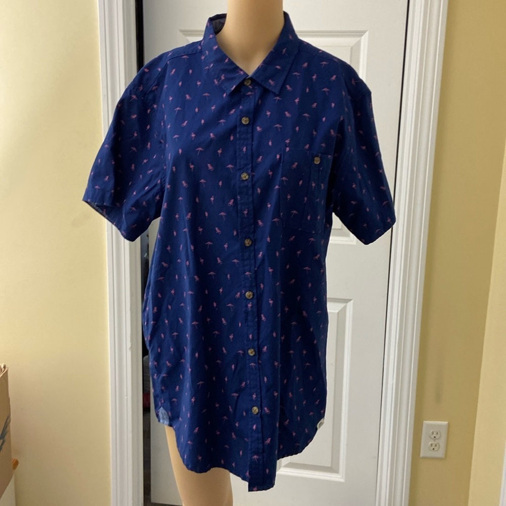 Free People short sleeve ButtonUp size XL Blue with pink print
